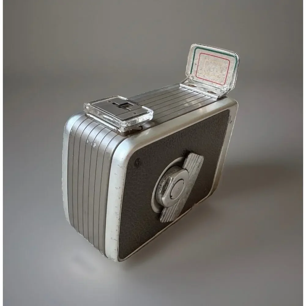 Vintage Kodak Brownie 8mm Movie Camera 13mm f/1.9 Lens 1950s w Manual Reel